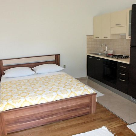 Apartments & Room Masa Starigrad Paklenica Ruang foto