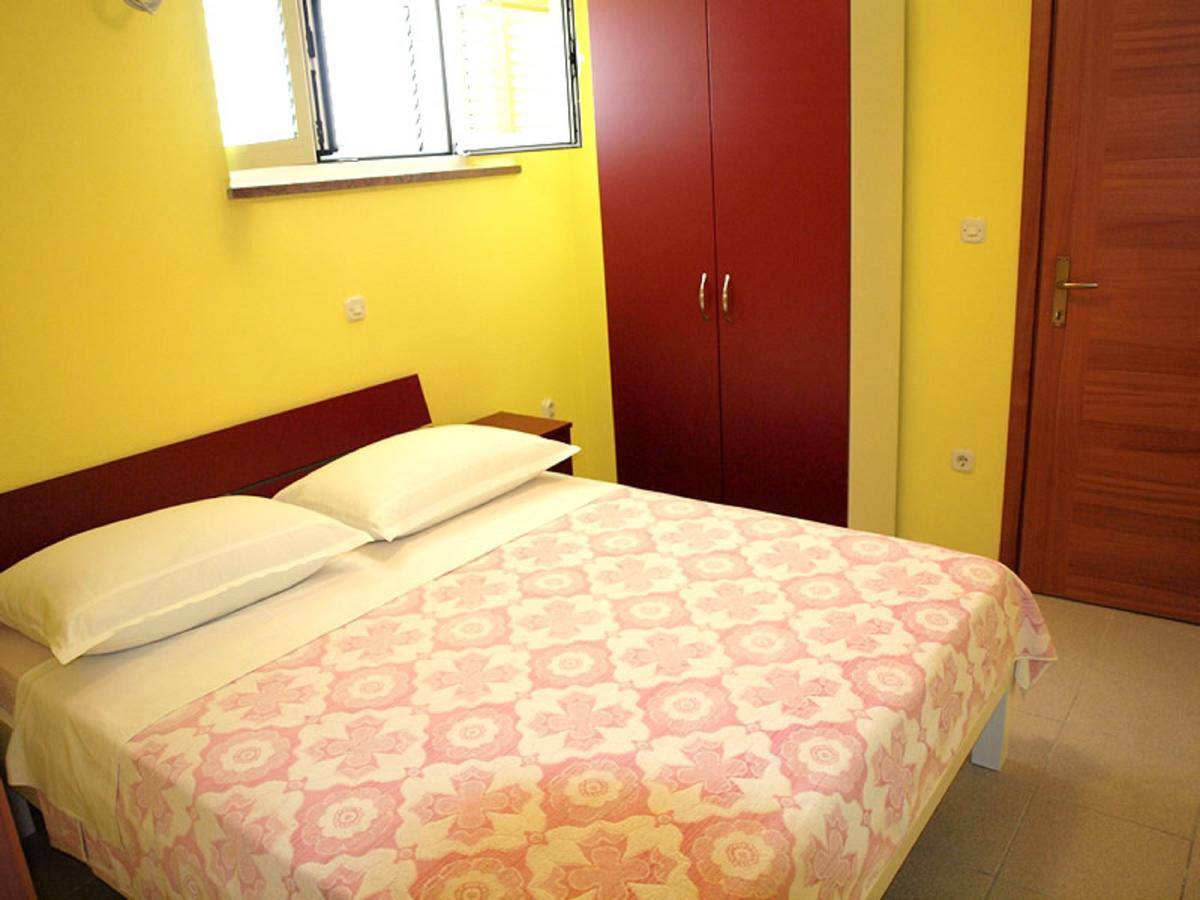 Apartments & Room Masa Starigrad Paklenica Bagian luar foto