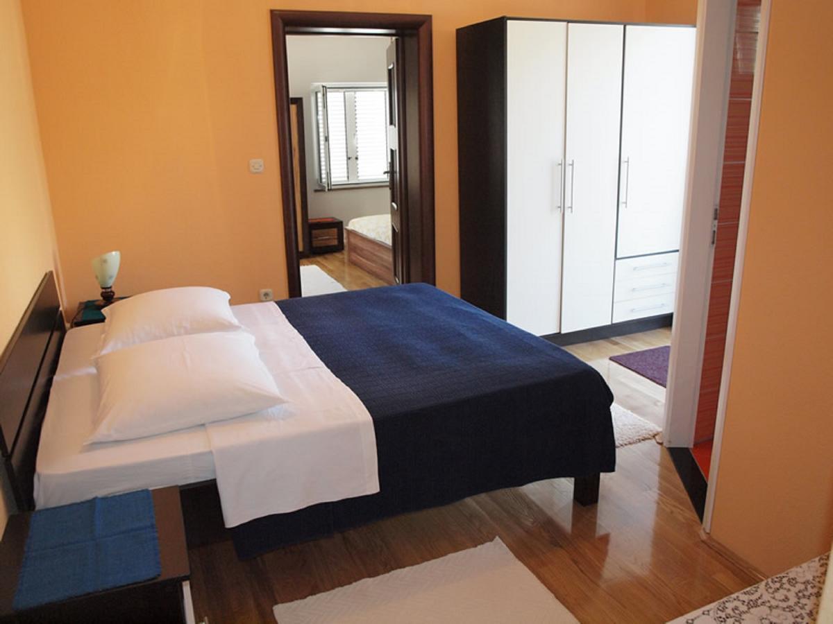 Apartments & Room Masa Starigrad Paklenica Bagian luar foto